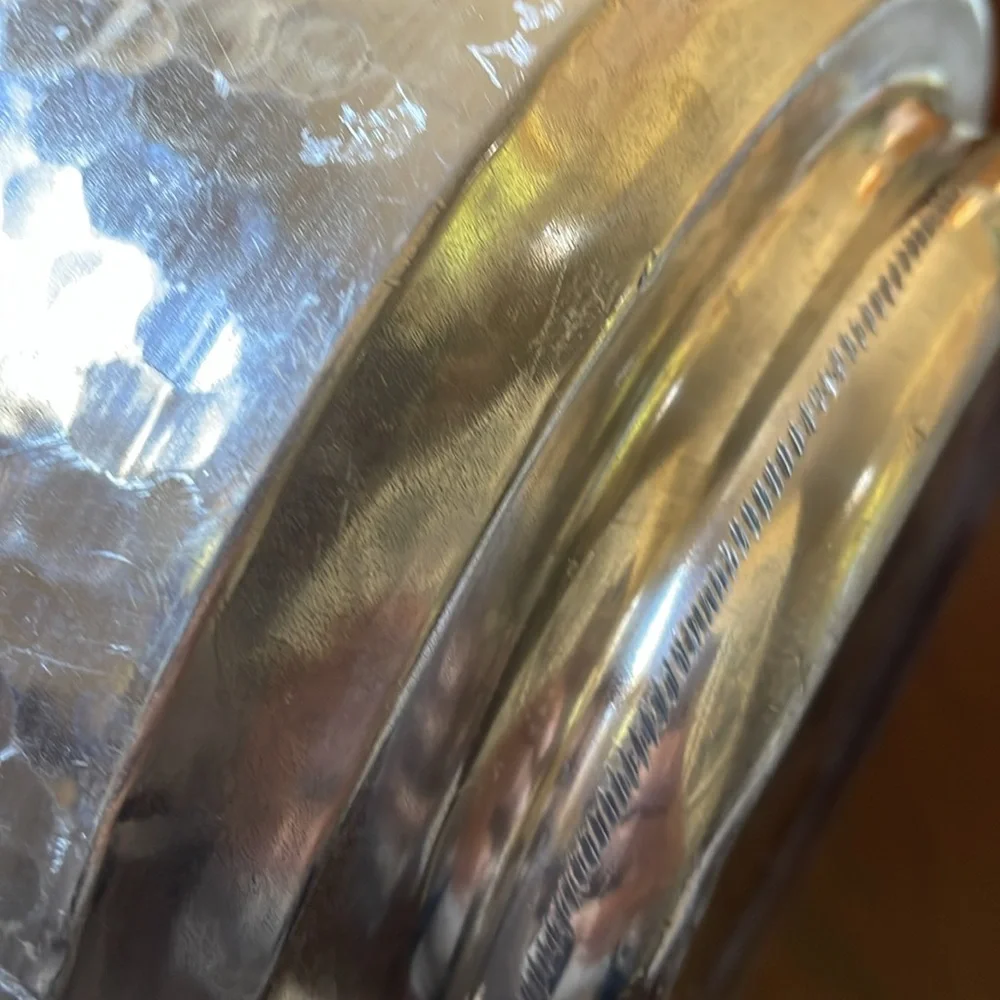 VTG mid century hammered aluminum ice bucket with lid & handles made in Italy